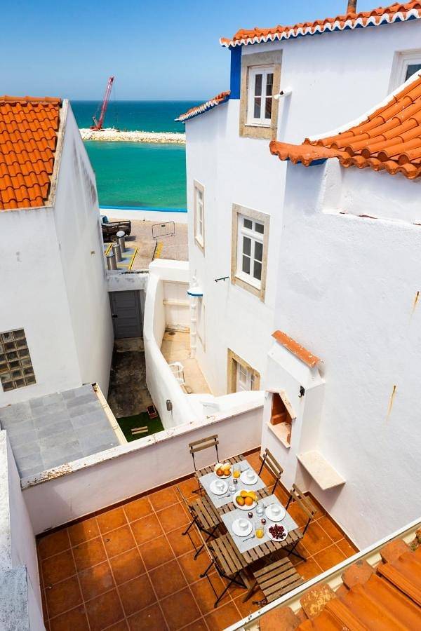 Harbour House in Praia dos Pescadores (Ericeira), Ericeira