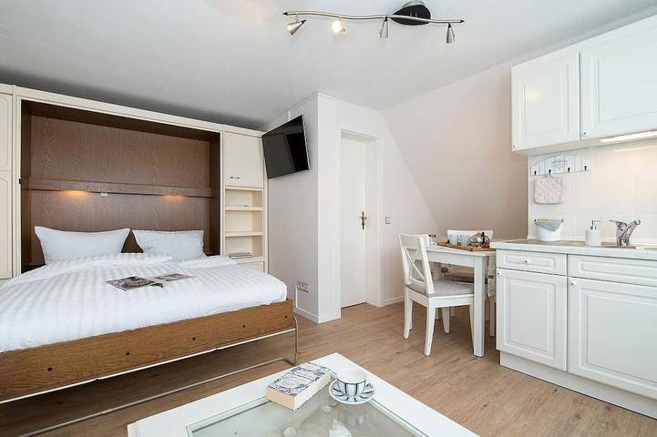 Ganze Wohnung, Gemütliche 1-Zimmer Wohnung für 2 Personen, Wlan, Parkmöglichkeiten in der Nähe. in Tinnum, Sylt (Gemeinde)