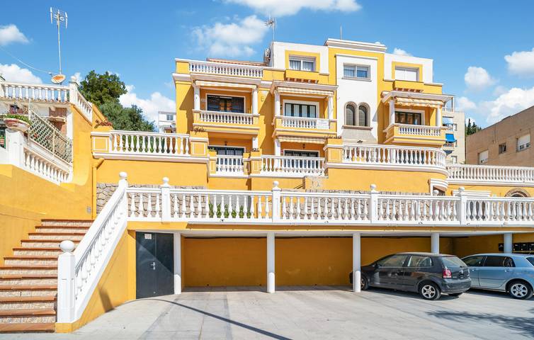 Holiday apartment for 2 people, with Terrace and Pool in Montemar Torremolinos