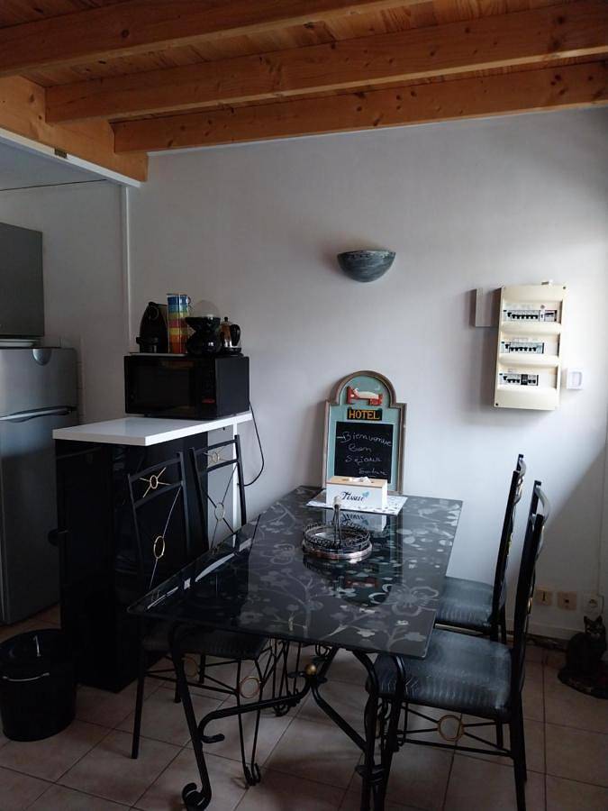 Location de vacances pour 2 personnes, avec terrasse à Déville-lès-Rouen
