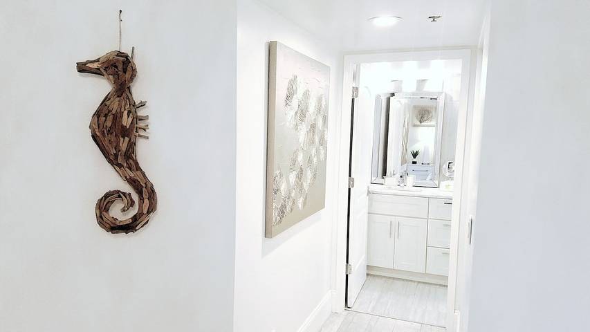 Vacation rental for 4 people, with hot tub and pool as well as balcony in Jupiter