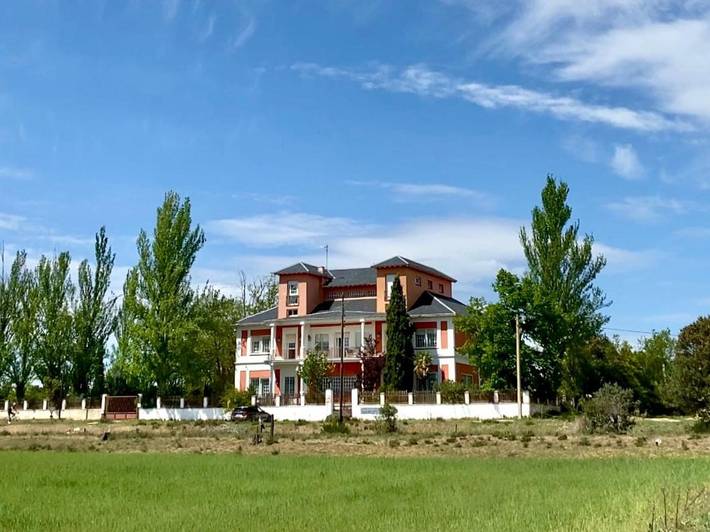 Casa de vacaciones para 2 personas, con jardín además de terraza y piscina en Castilla y León - 2