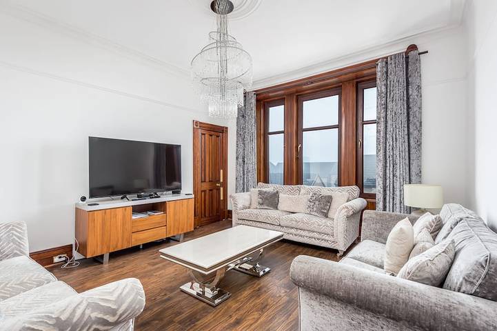 Apartment for 8 people, with garden in Dundee