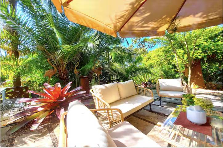 Beach rental for 4 people, with balcony/terrace in Australia