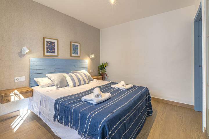 Appartement entier, Solis Mare Palo Beach – À 2 min de la plage – Wifi & Climatisation in Playa del Palo, Malaga
