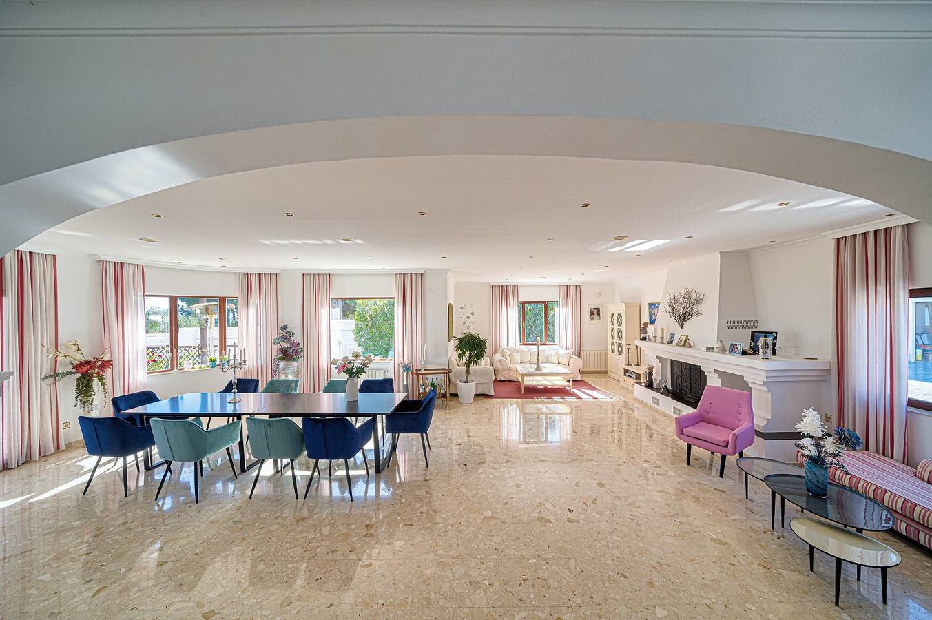 Belmonte Lux Villa familiar con vistas al mar, piscina, terraza y Wi-Fi in Alfàs del Pi, Costa Blanca