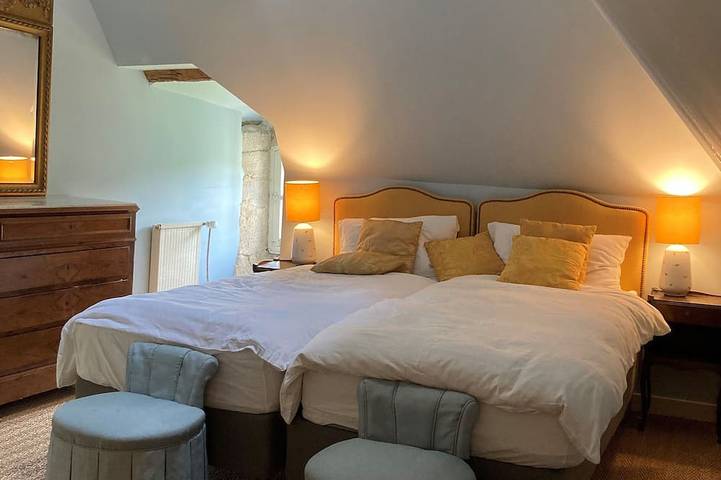 Location de vacances pour 18 personnes, avec jardin à La Roche-Canillac - 4