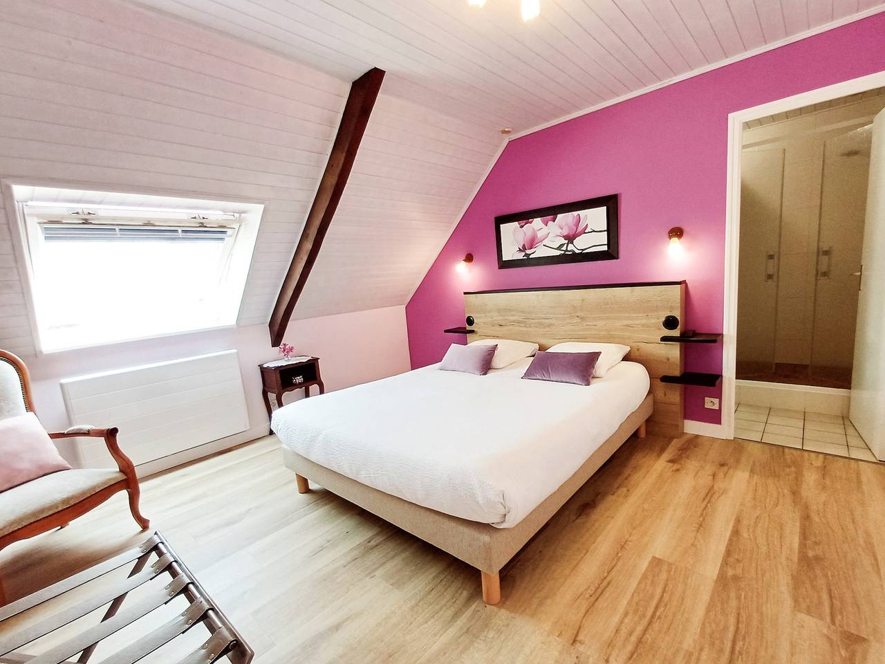 Bed and Breakfast 'Chambre D'hôte 1' with Shared Terrace, Shared Garden and Wi-Fi in Mahalon, Quimper region
