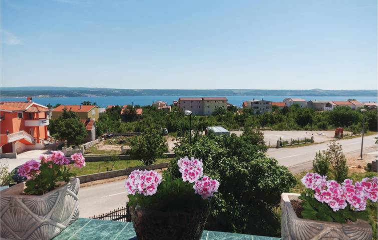 Ferienwohnung für 6 Personen, mit Terrasse in Jasenice - 2