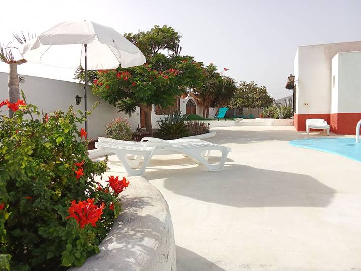 Villa pour 4 personnes, avec terrasse et jardin - 1