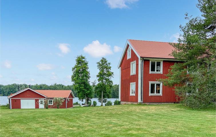 Ferienhaus für 22 Personen, mit Terrasse und Garten sowie Sauna und Seeblick in Smaland - 3