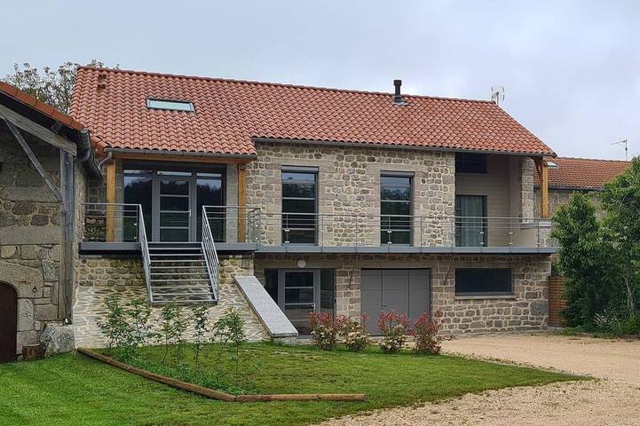 Agriturismo pour 9 personnes à Grèzes (Haute-Loire)