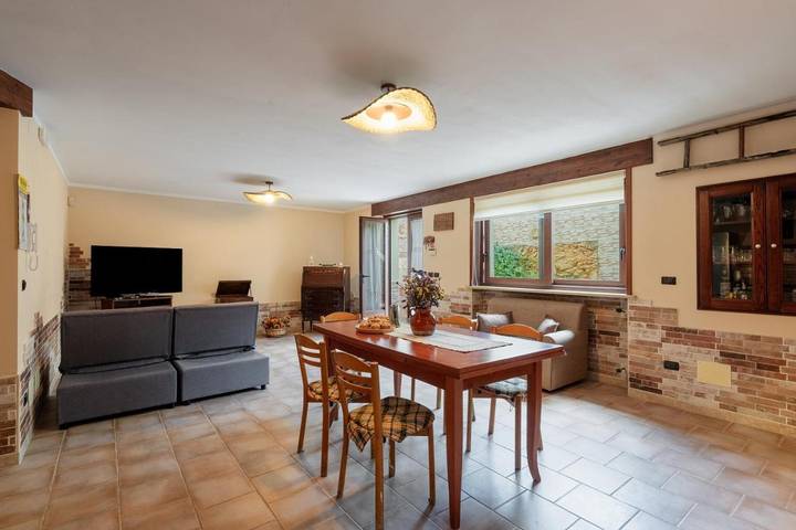 Gîte pour 5 personnes, avec jardin et terrasse, animaux acceptés à Miggiano