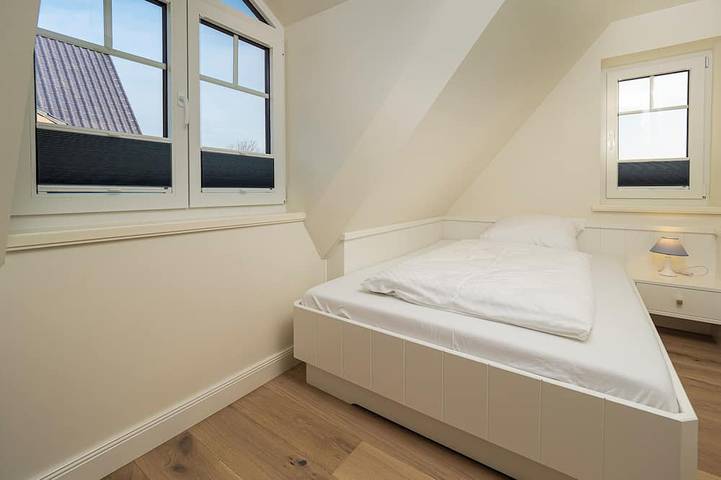 Neue Doppelhaushälfte mit 3 Zimmern auf ca. 85 m², für bis zu 4 Personen in Tinnum, Sylt (Gemeinde)