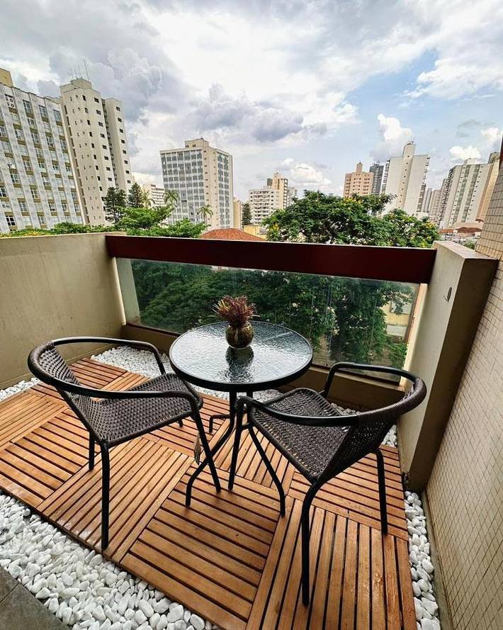 Casas e apartamentos de temporada para 3 pessoas, com piscina e balcão e ainda vista and sauna em Ribeirão Preto