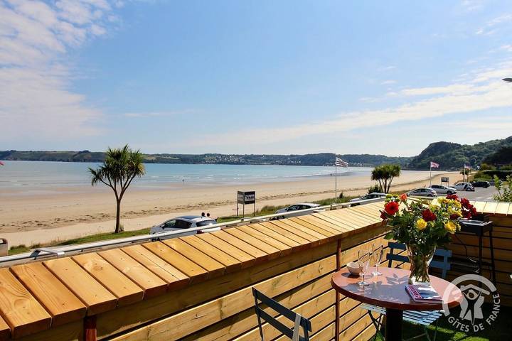 Gîte pour 2 personnes, avec Terrasse et Vue à Plestin-les-Grèves