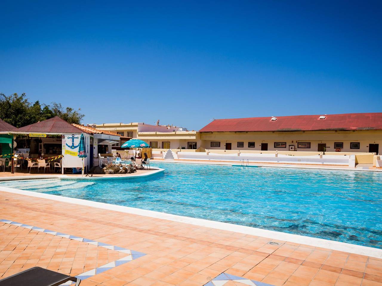 Entire holiday apartment, 604 Marina Palace Pool and Terrace in Playa Paraíso, Adeje