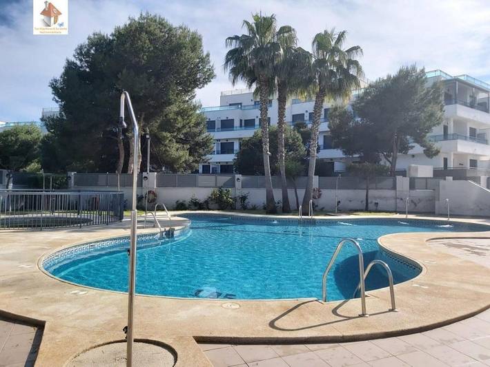 Apartamento para 6 personas, con Terraza y Jardín además de Piscina para niños y Piscina en Garrucha