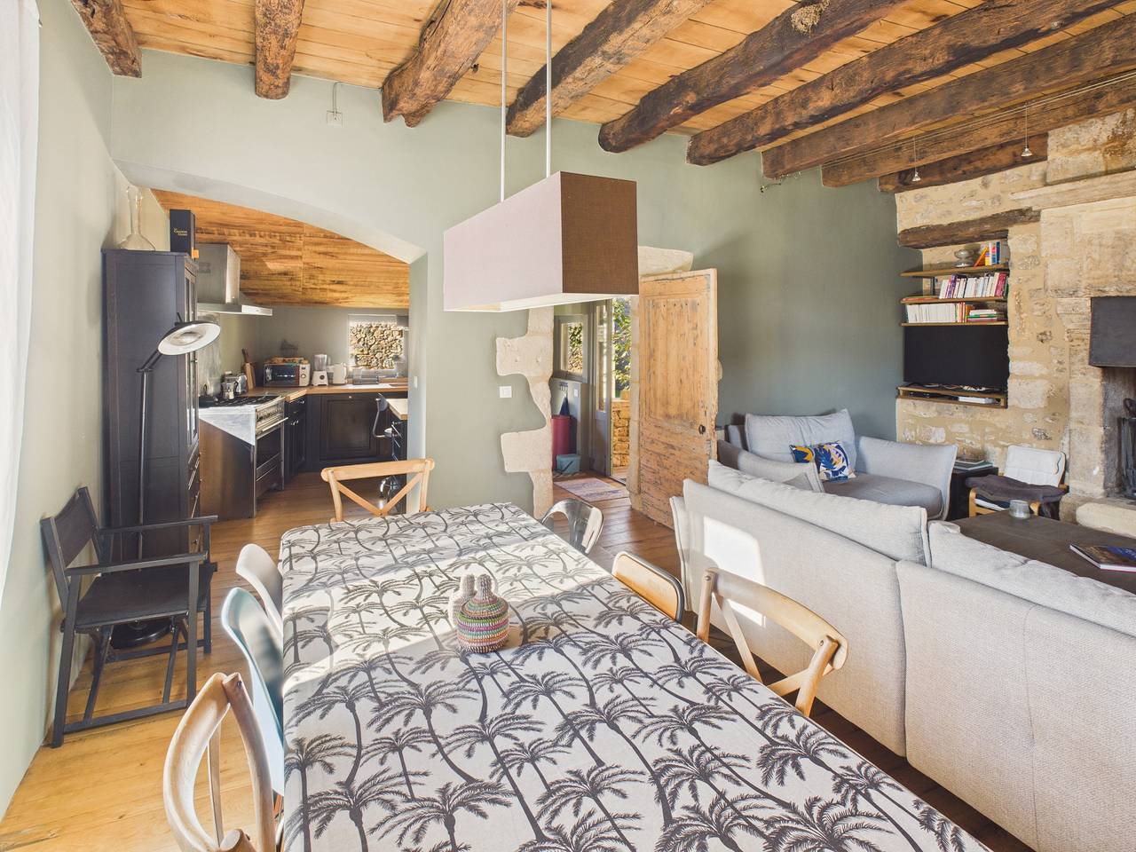 Vue sur la vallée - Maison pour 10 - Piscine in Les Eyzies, Périgord Noir