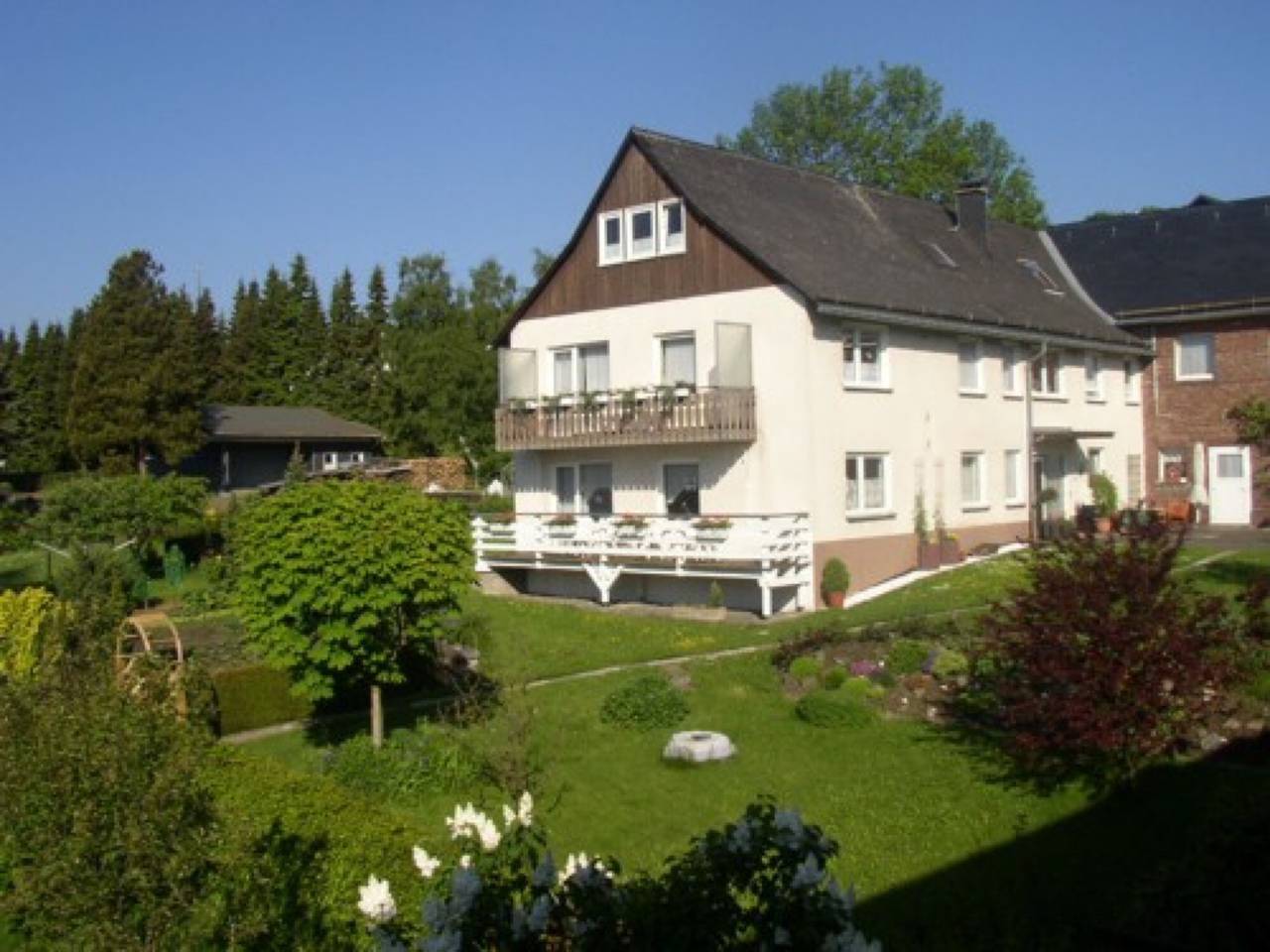Ganze Wohnung, Ferienwohnung Typ A" mit privater Terrasse und Wi-Fi in Usseln, Willingen