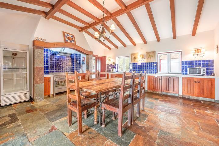 Location de vacances pour 20 personnes, avec terrasse ainsi que jardin et piscine dans Montemor-o-Novo - 3