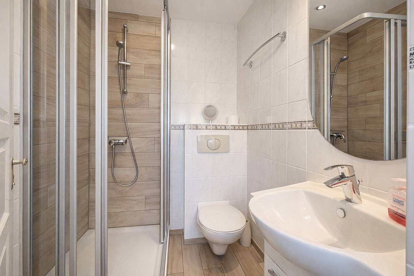 Gemütliche 52m² Doppelhaushälfte für 2 Erwachsene & 2 Kinder mit Terrasse in Kühlungsborn Weststrand, Kühlungsborn