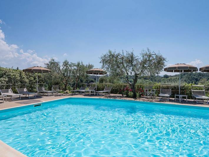 Gîte pour 2 personnes, avec piscine et jardin à Poggibonsi - 2