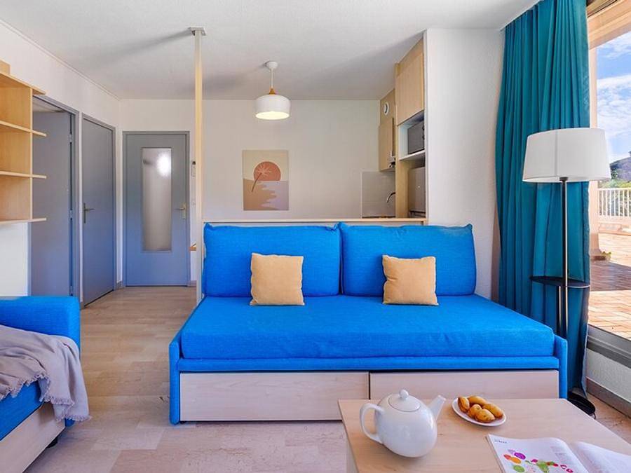 Pierre & Vacances Résidence Villa Livia - Appartement 7 personnes - 1 chambre + 1 coin nuit in Cannes La Bocca, Cannes