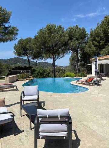 Cottage pour 2 personnes, avec jardin et piscine dans Parc naturel régional de la Sainte-Baume