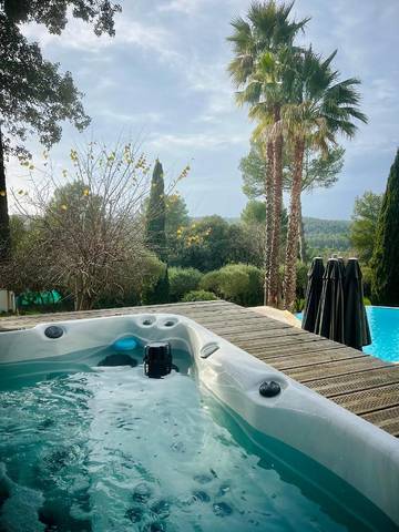Maison d’hôte pour 5 personnes, avec jardin ainsi que piscine et jacuzzi à Montferrier-sur-Lez