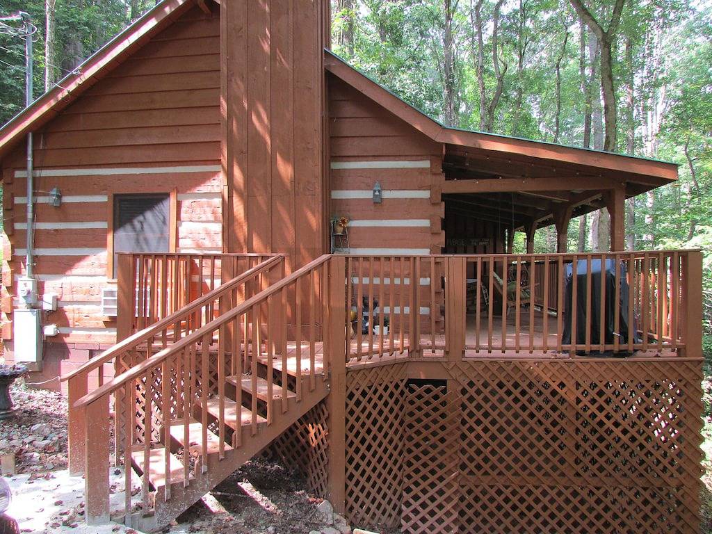 Bear View - Schöne Studio-Kabine für Paare, Whirlpool, privat im Timberwinds Resort in Tuckaleechee, Blount County