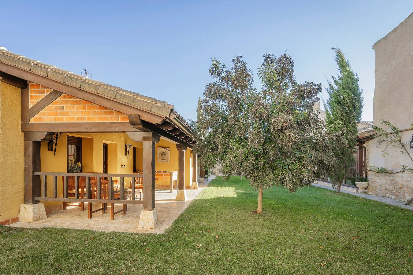 Casa rural 'La Anunciada' con vistas al lago y jardín privado in Urueña, Provincia de Valladolid