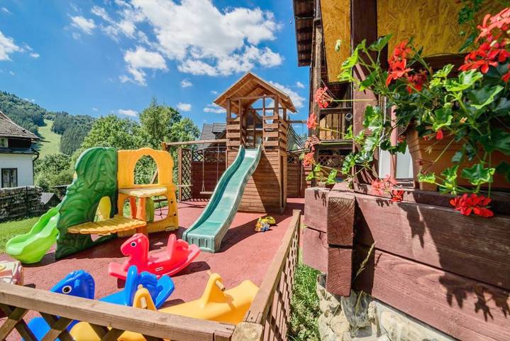 Location de vacances pour 15 personnes, avec vue et sauna ainsi que jardin et piscine à Szczawnica - 4