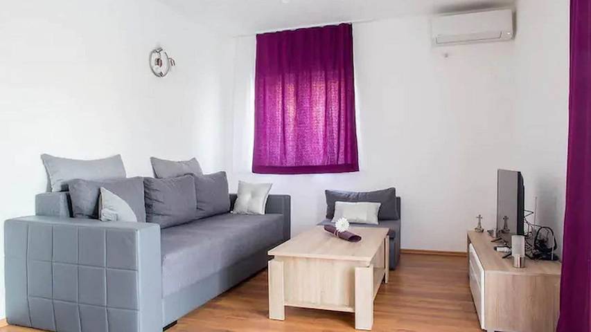 Ferienhaus für 21 Personen, mit Pool und Terrasse in Podstrana - 3