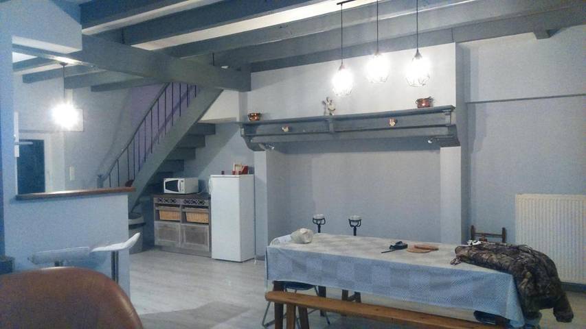 Location de vacances pour 7 personnes, avec vue ainsi que jardin et terrasse à Marmanhac - 3