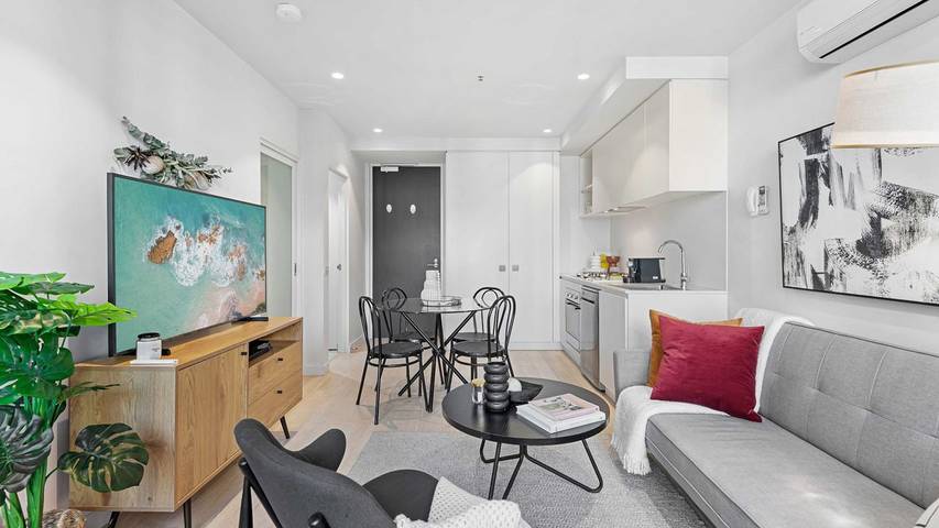 Vacation apartment for 3 people, with pool in Melbourne