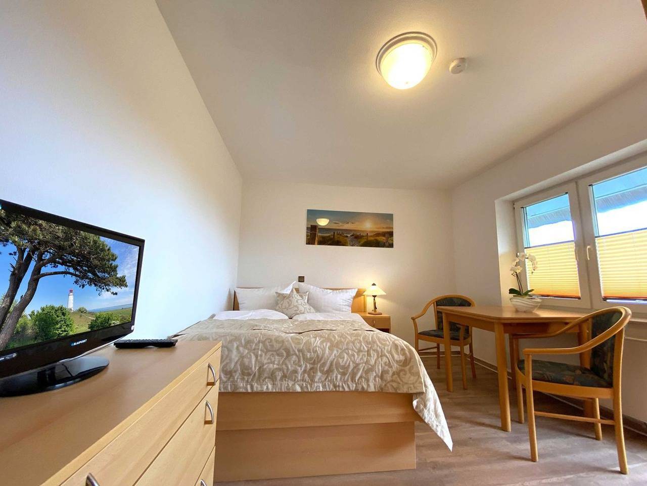 Ganze Ferienwohnung, Süderhaus Hiddensee * App. 3 in Neuendorf Insel Hiddensee, Hiddensee