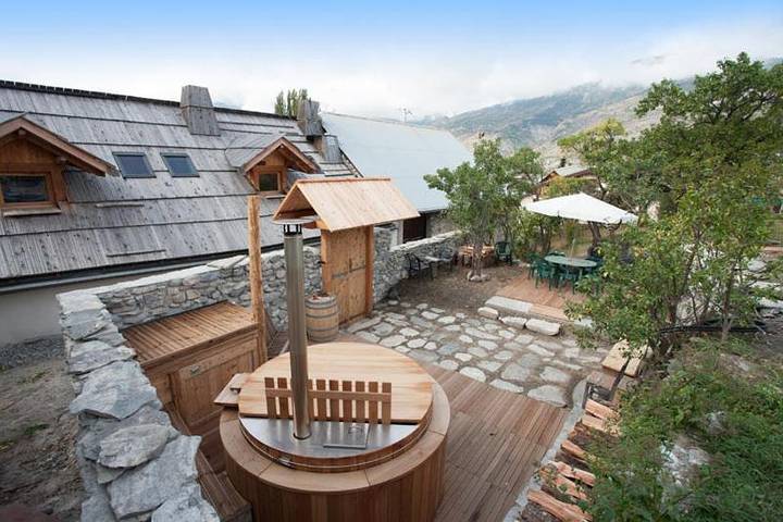 Chalet pour 18 personnes, avec vue ainsi que sauna et jardin, animaux acceptés
