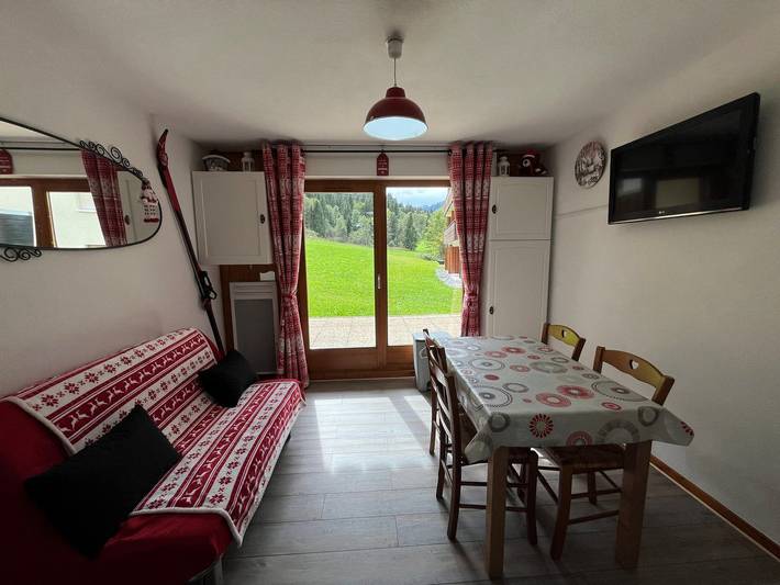 Apartamento entero, Apartamento acogedor con terraza para 4 personas y parking en Châtel in Châtel, Les Portes du Soleil