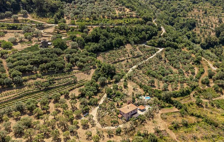 Agnone Cilento Retreat: 140qm, Pool, Parkplatz in San Mauro Cilento, Cilento Coast
