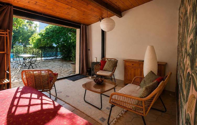 Chalet pour 3 personnes, avec vue ainsi que terrasse et piscine - 1