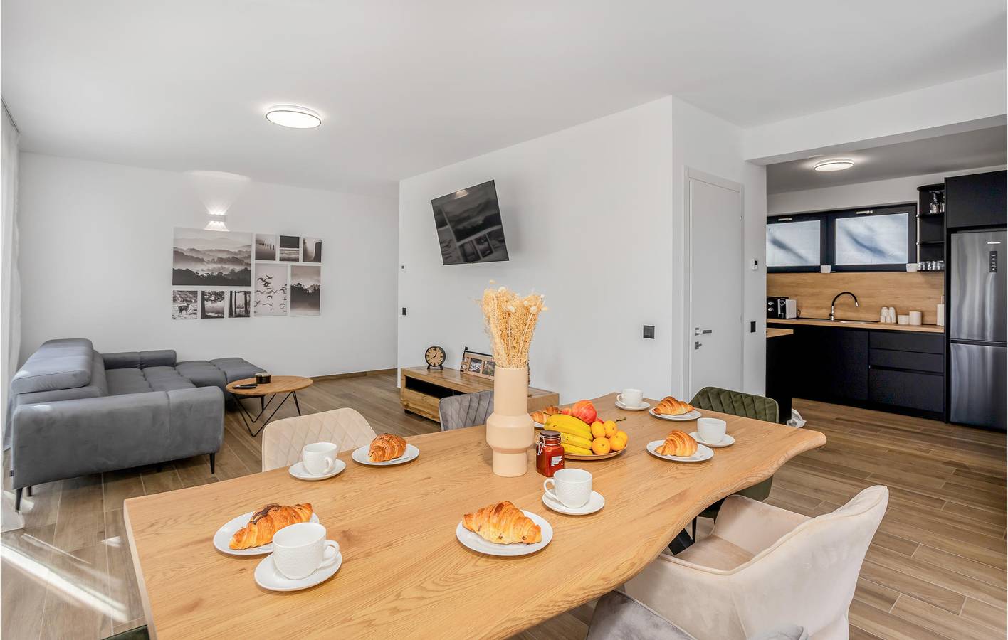 Charmante 100 m² große Wohnung mit Terrasse, Garten und WLAN in Delnice, Primorje-Gorski Kotar