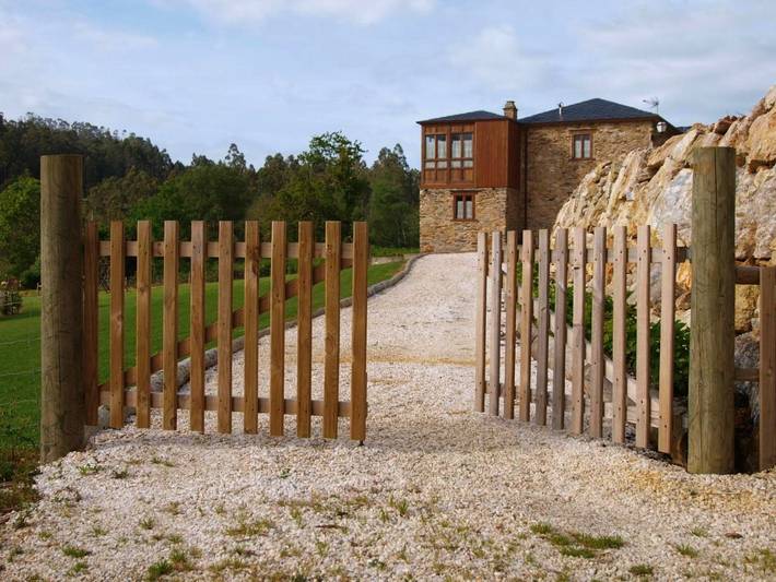 Casa rural para 6 personas, con jardín, Se admiten mascotas en Rías Altas - 2
