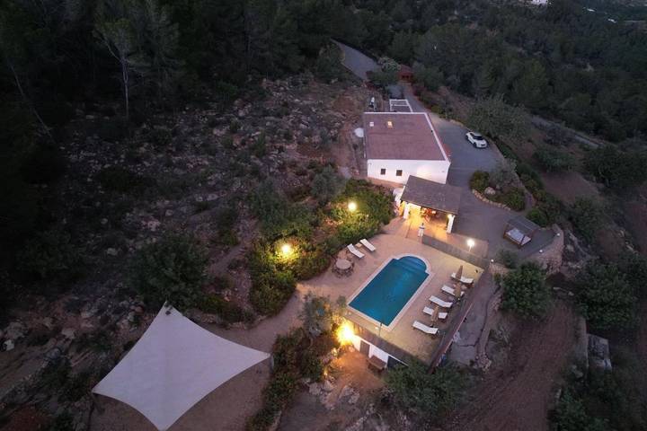 Casa rural para 6 personas, con Balcón y Terraza además de Jardín y Piscina en San Miguel de Balansat - 3