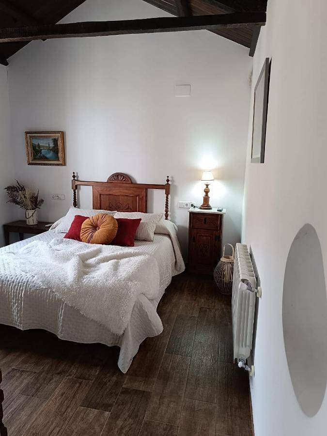 Apartamento para 12 personas, con Terraza además de Jardín y Piscina en El Toboso
