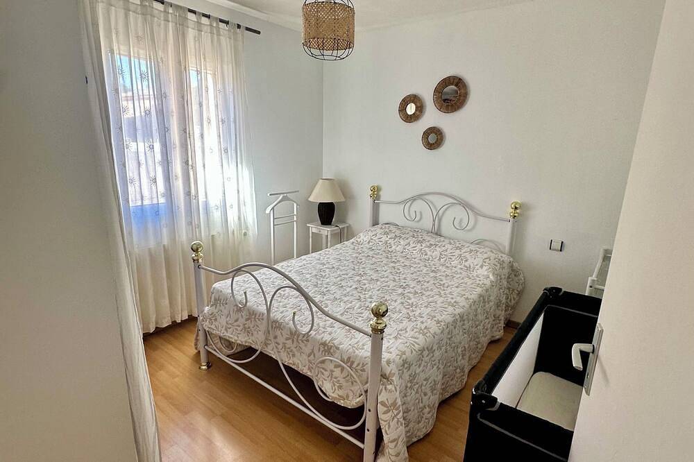 Pretty villa with private pool in Valréas, Enclave de Valreas