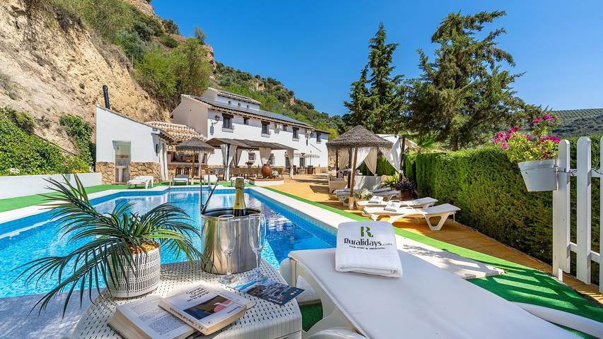 Casa rural para 18 personas, con balcón/terraza, Se admiten mascotas en Montefrío - 3