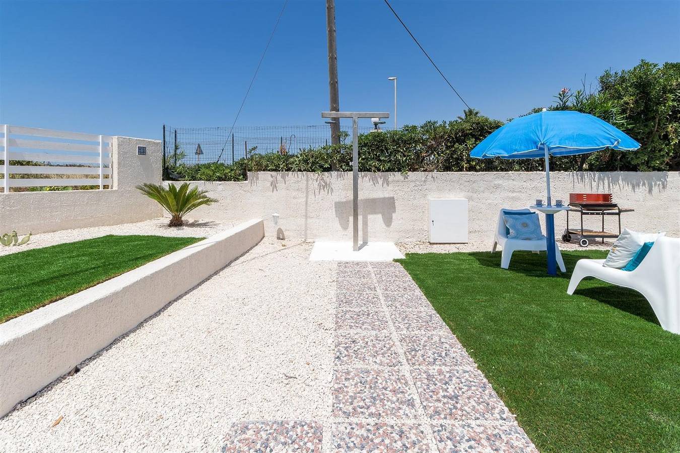 Oneiro, front beach house in S. Maria del Focallo in Santa Maria del Focallo, Ispica