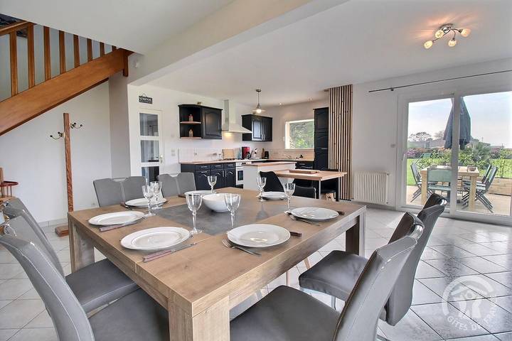 Gîte pour 7 personnes, avec terrasse et jardin à Ploubazlanec - 4