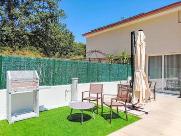 Gîte pour 4 personnes, avec terrasse et jardin, animaux acceptés à Villanova d'Albenga